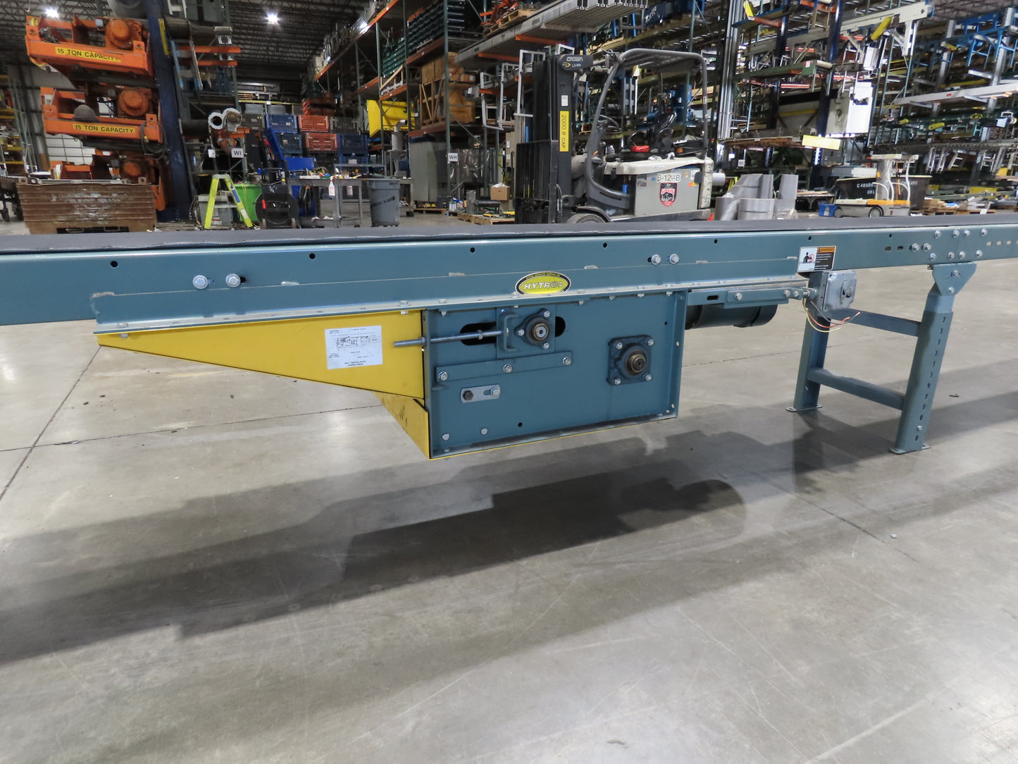 Hytrol 18"x 40' 10" Slider Bed Conveyor 15.5" Belt 2Hp 3PH Center Drive 50FPM
