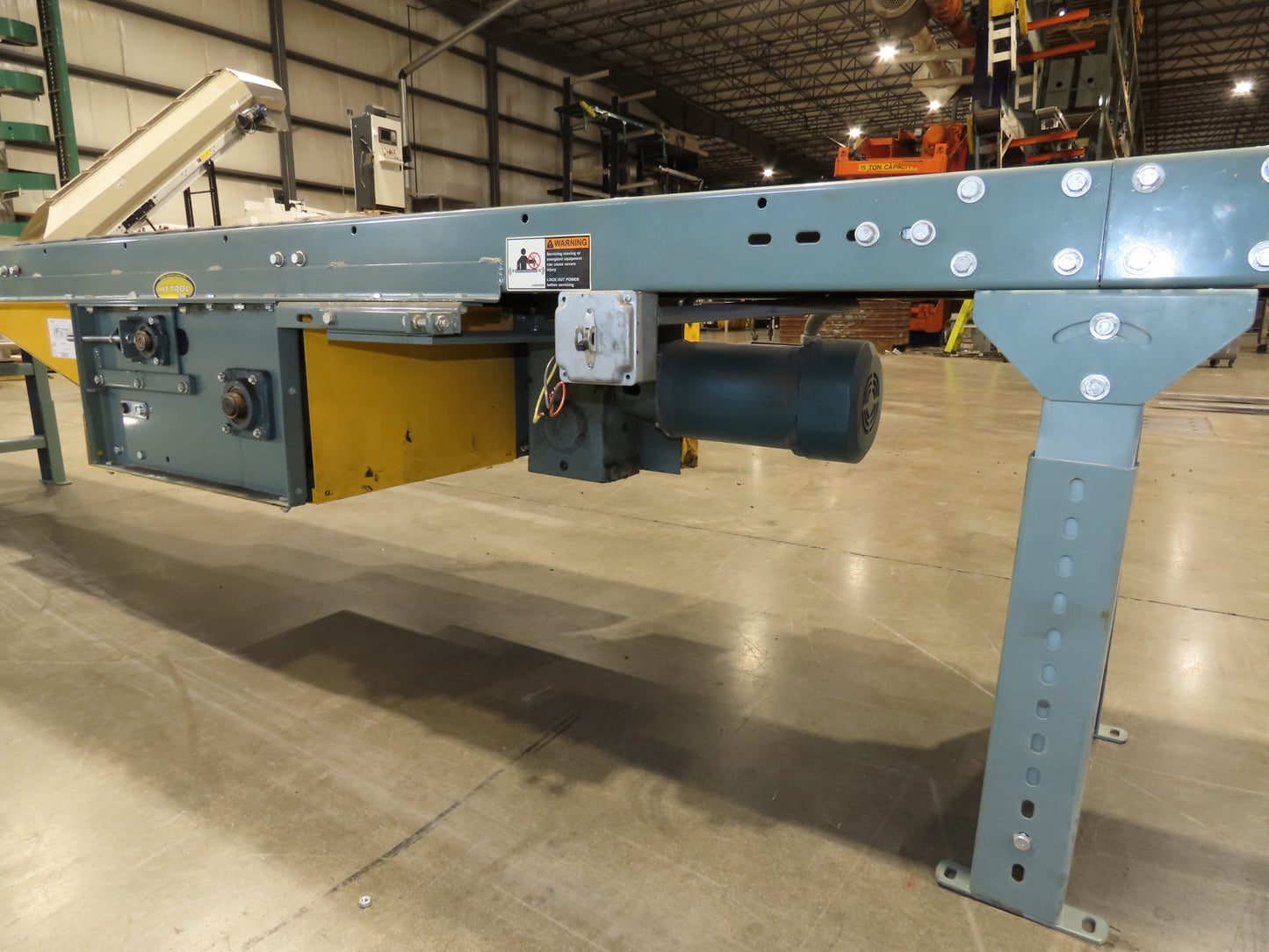 Hytrol 18"x 40' 10" Slider Bed Conveyor 15.5" Belt 2Hp 3PH Center Drive 50FPM