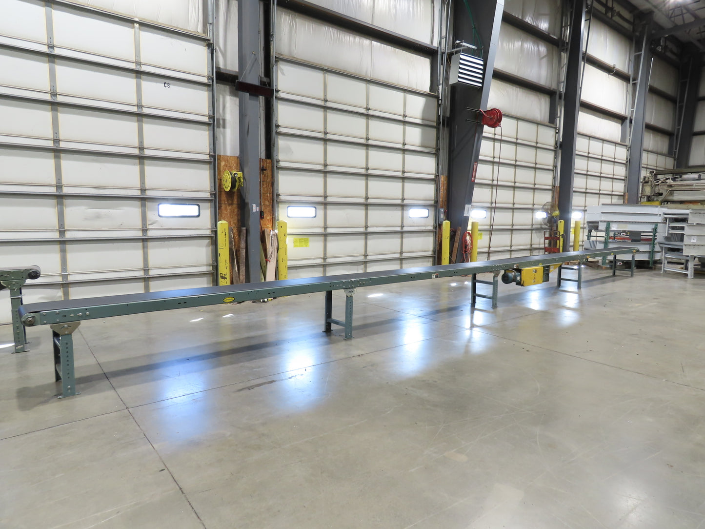 Hytrol 18"x 40' 10" Slider Bed Conveyor 15.5" Belt 2Hp 3PH Center Drive 50FPM