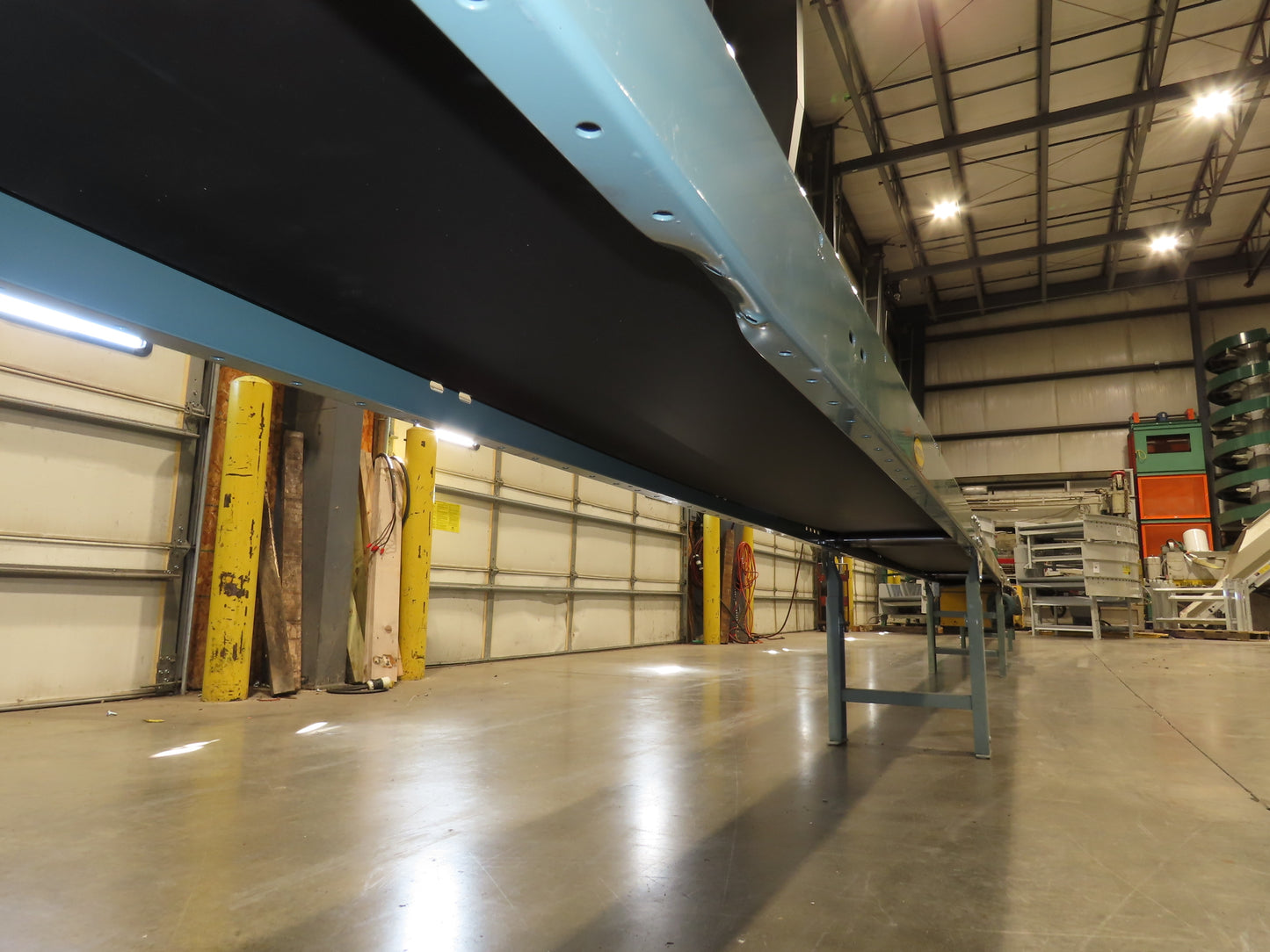 Hytrol 18"x 40' 10" Slider Bed Conveyor 15.5" Belt 2Hp 3PH Center Drive 50FPM