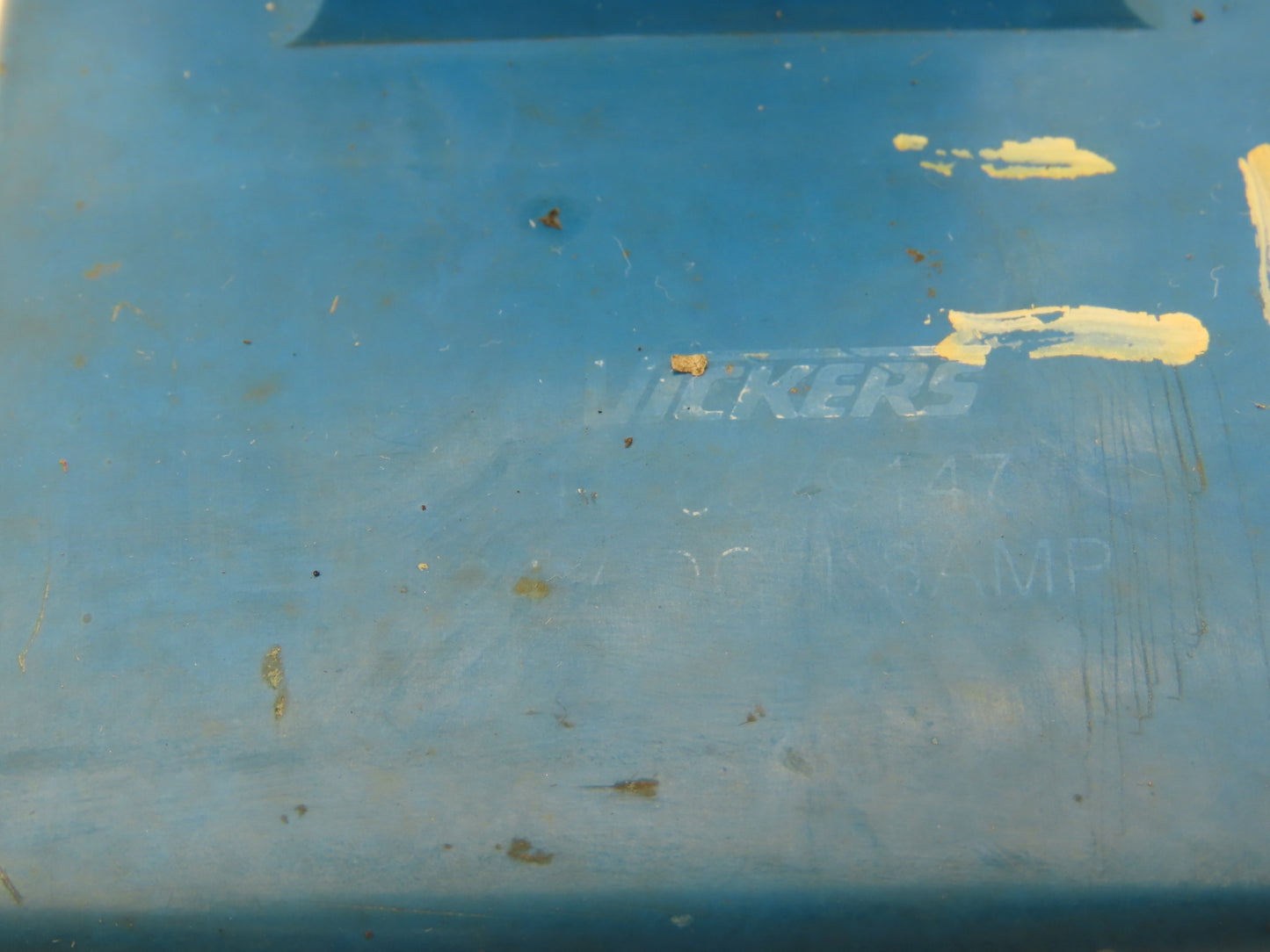 Vickers DG4S4 012B U H 60 Directional Control Solenoid Valve