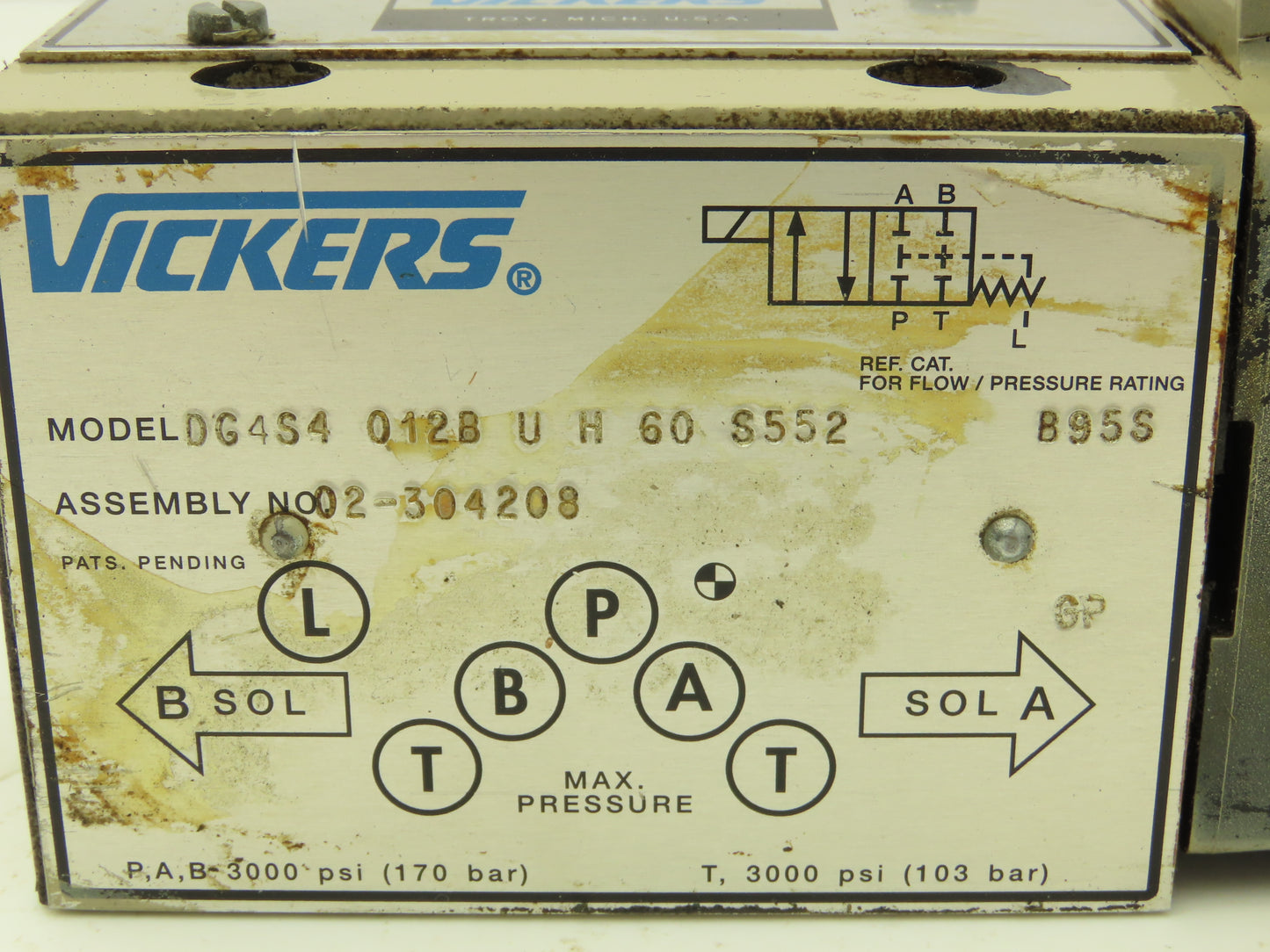 Vickers DG4S4 012B U H 60 S552 Directional Control Solenoid Valve