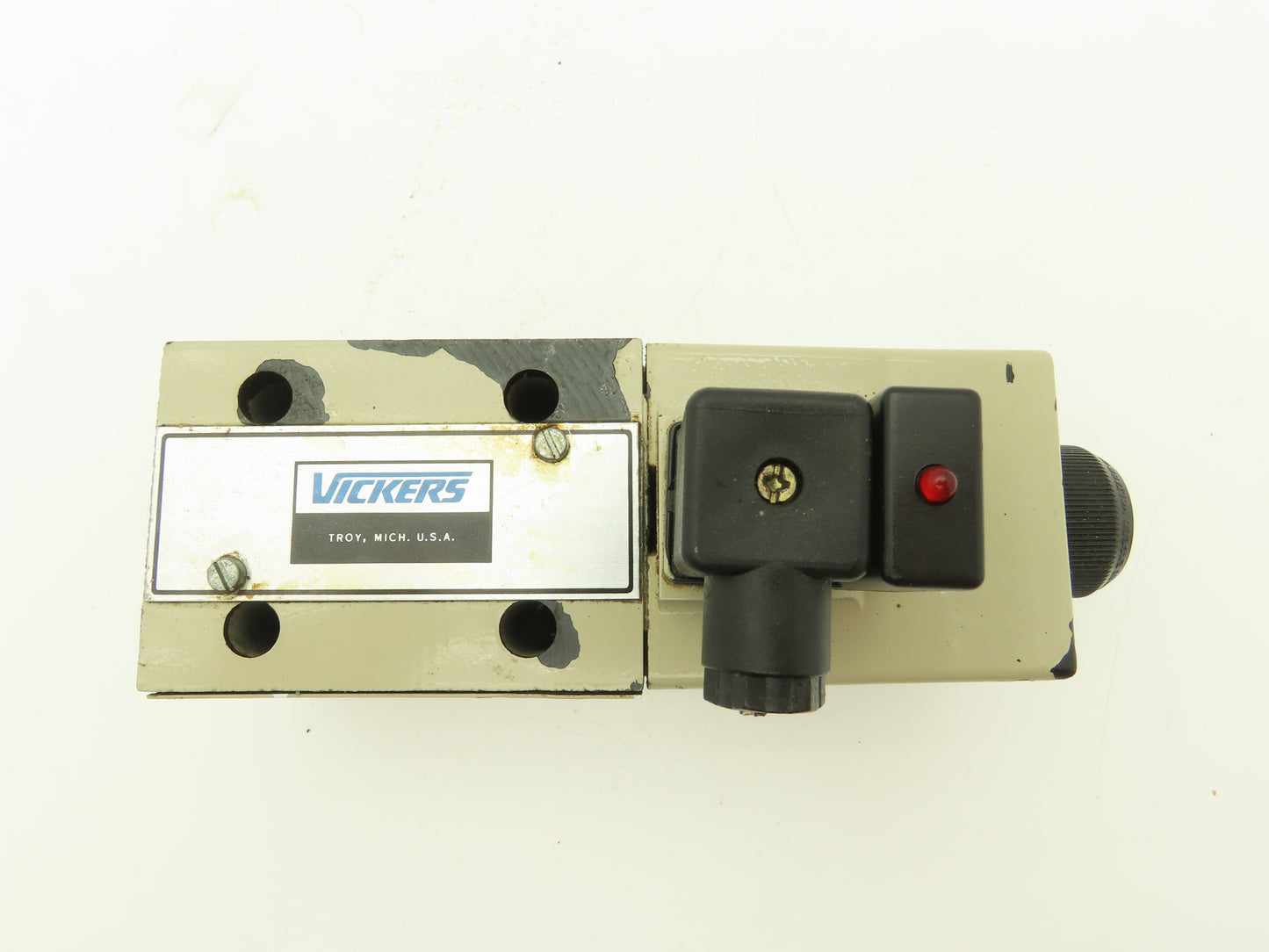 Vickers DG4S4 012B U H 60 S552 Directional Control Solenoid Valve