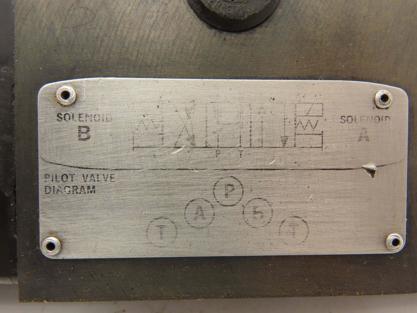 Vickers DG4S4 0133C U H 60 Directional Control Solenoid Valve
