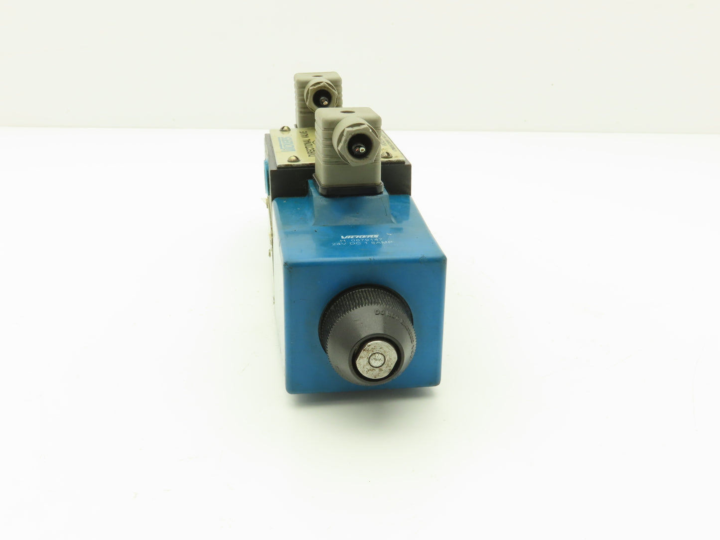 Vickers DG4S4 0133C U H 60 Directional Control Solenoid Valve