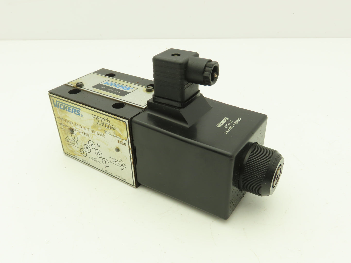 Vickers DG4S4 012B U H 60 S552 Directional Control Solenoid Valve 24VDC