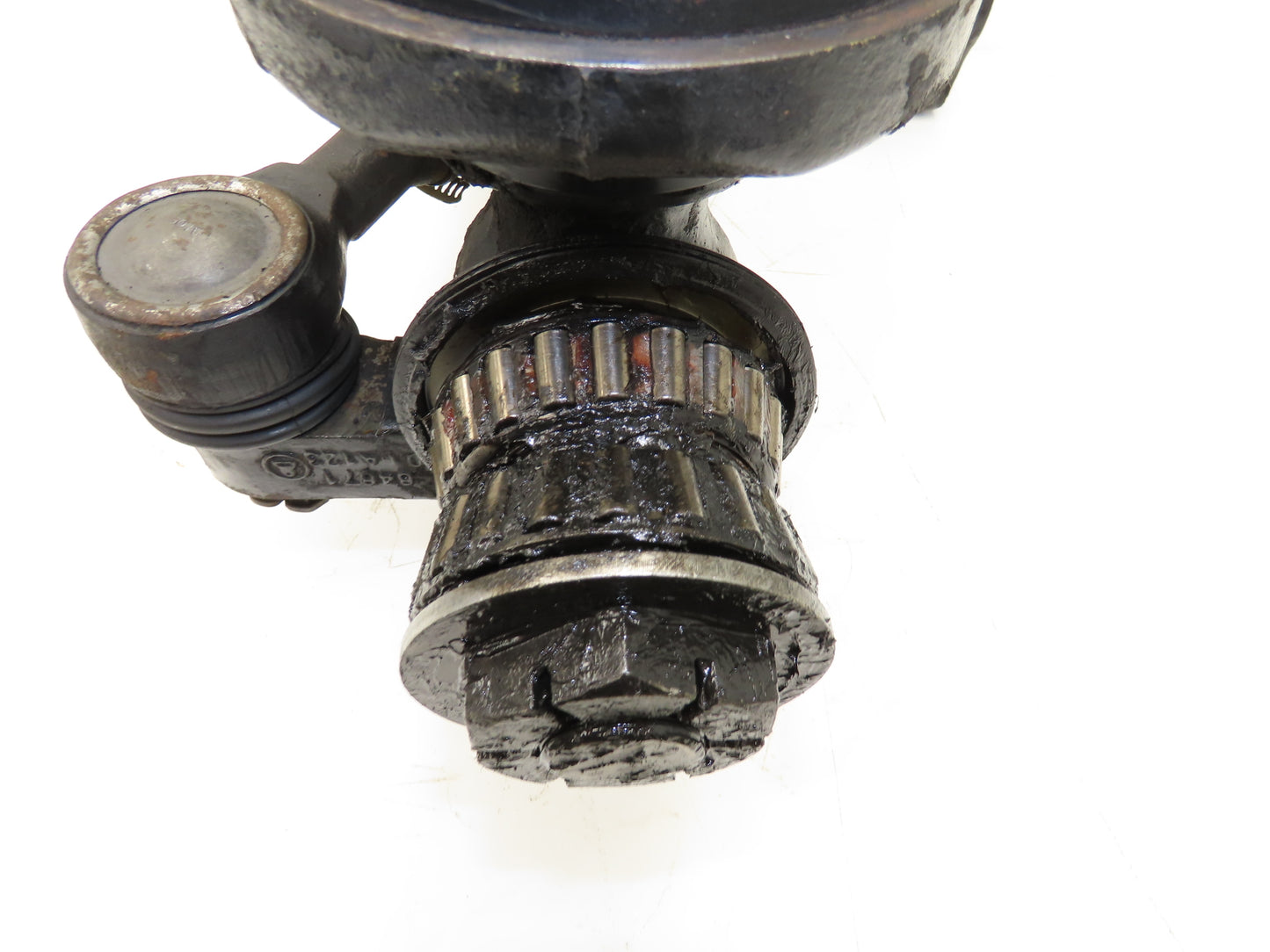 Hyster E60Z-33 Electric Forklift Rear Axle Dual Hydraulic Steering Assembly