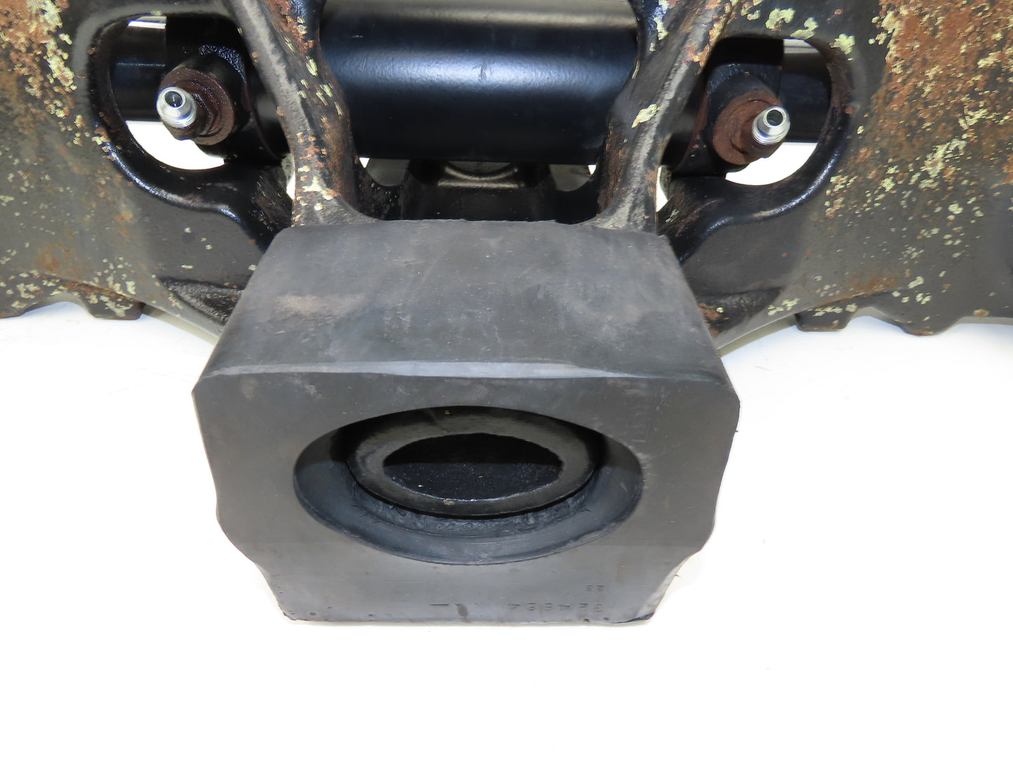 Hyster E60Z-33 Electric Forklift Rear Axle Dual Hydraulic Steering Assembly