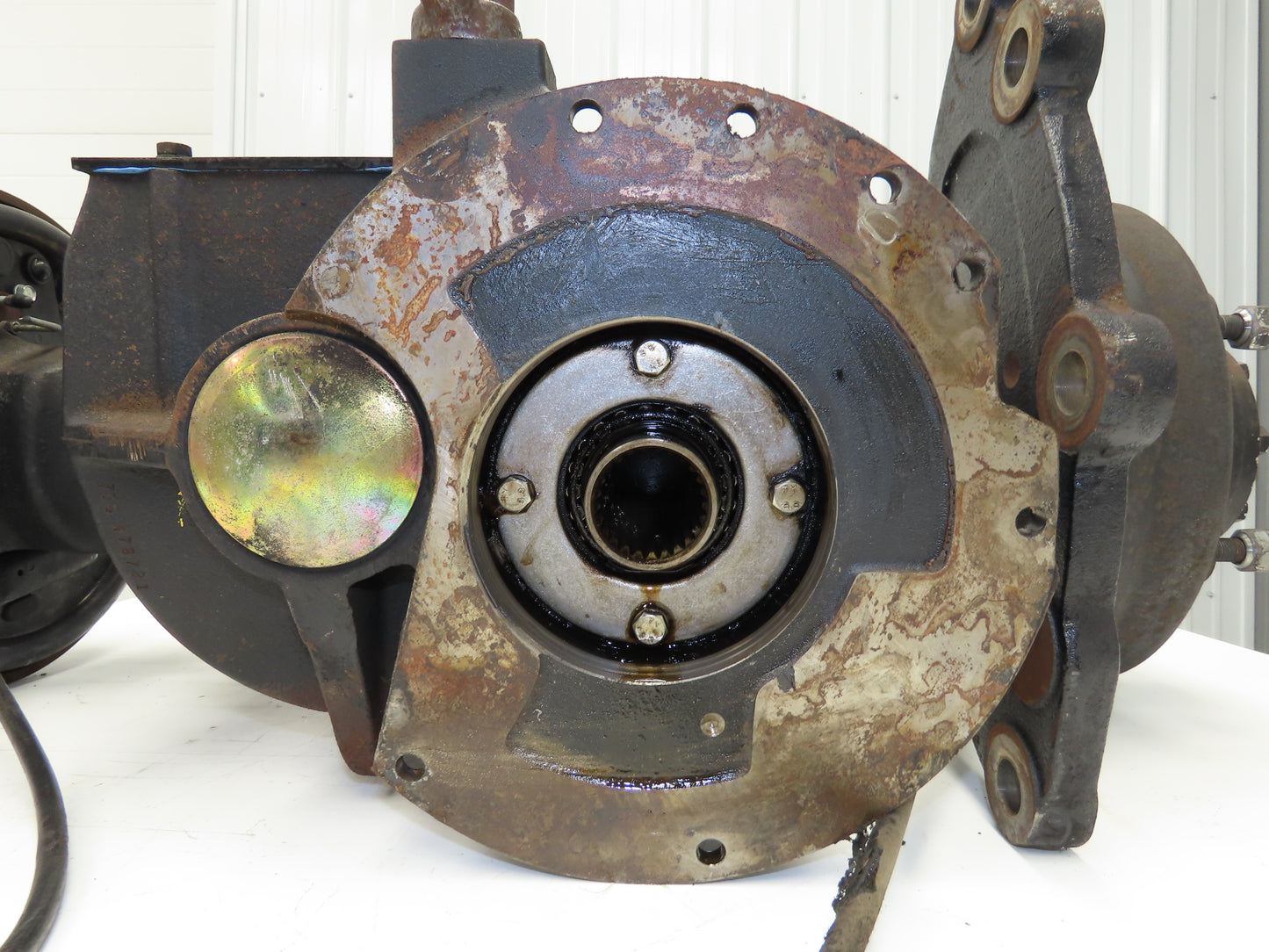 Hyster E60Z-33 Forklift Front Dual Wheel Drive Axle Assembly 6-Lug & Park Brake