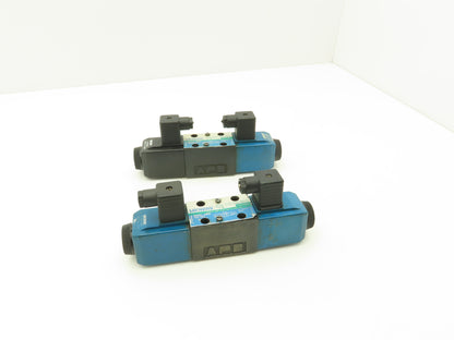 Vickers DG4V-3S-33C-M-U-H5-60 Hydraulic Directional Solenoid Valve 24V Lot of 2
