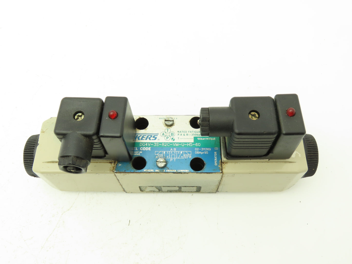 Vickers DG4V-3S-82C-VM-U-H5-60 Hydraulic Directional Solenoid Valve 24VDC