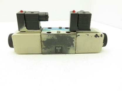 Vickers DG4V-3S-82C-VM-U-H5-60 Hydraulic Directional Solenoid Valve 24VDC