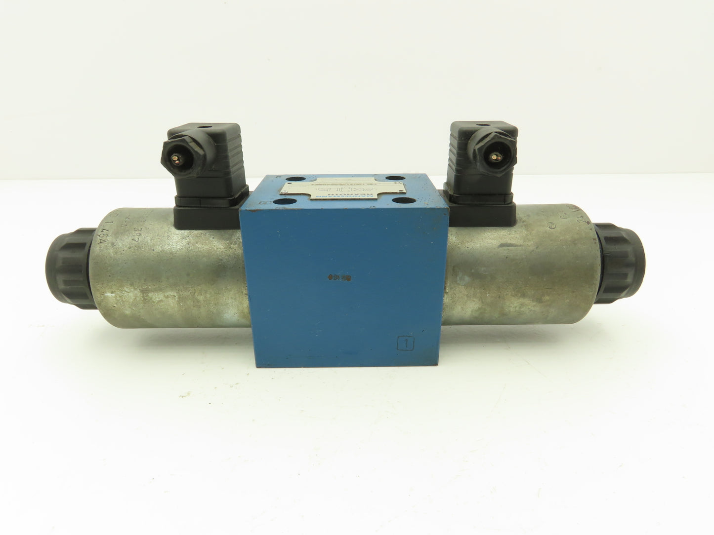 Rexroth 4WE10U31/CG24N9K4 Hydraulic Solenoid Directional Control Valve 24VDC