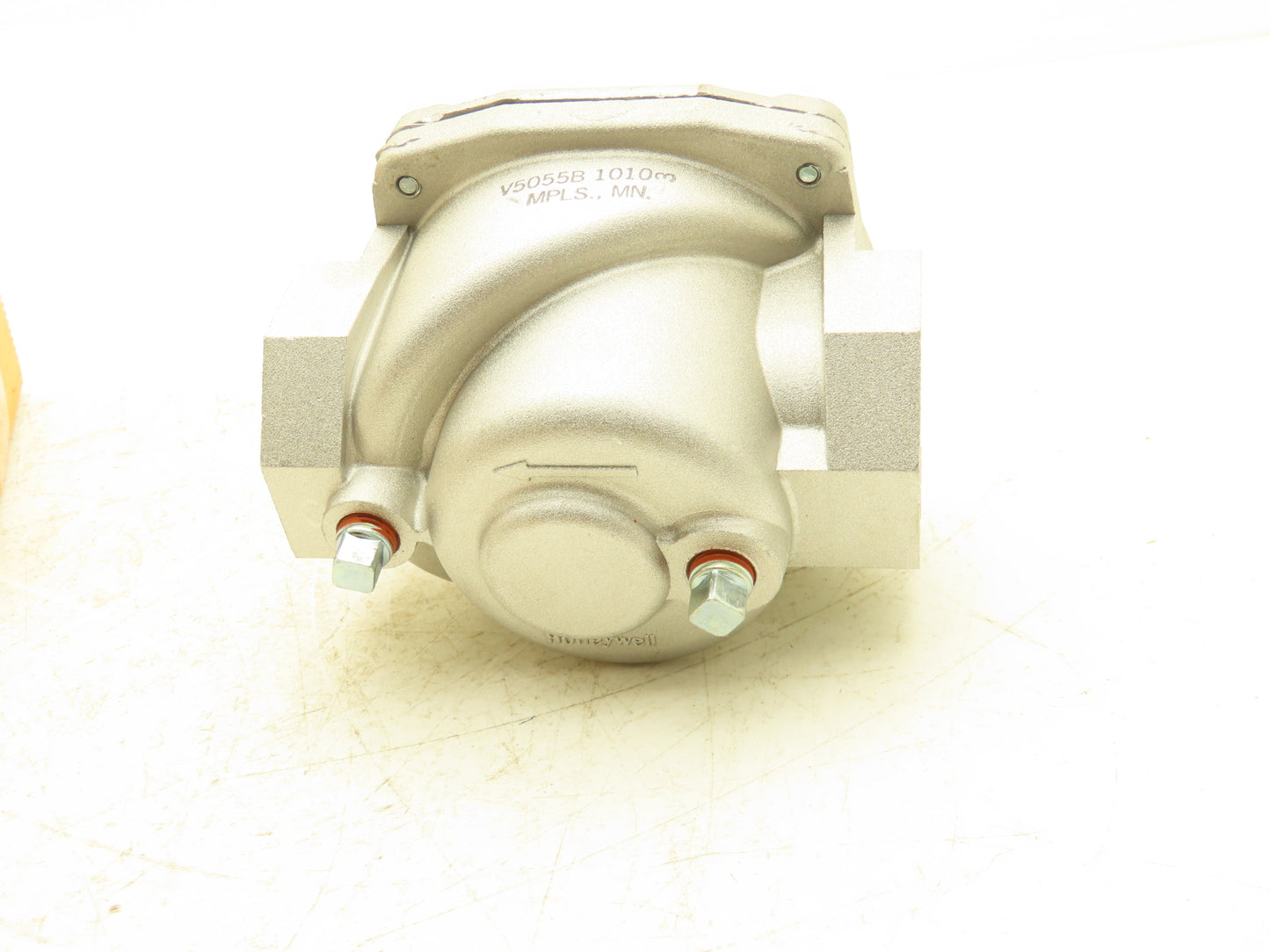 Honeywell V5055B Safety Shutoff Gas Valve 1-1/4"NPT NC Industrial