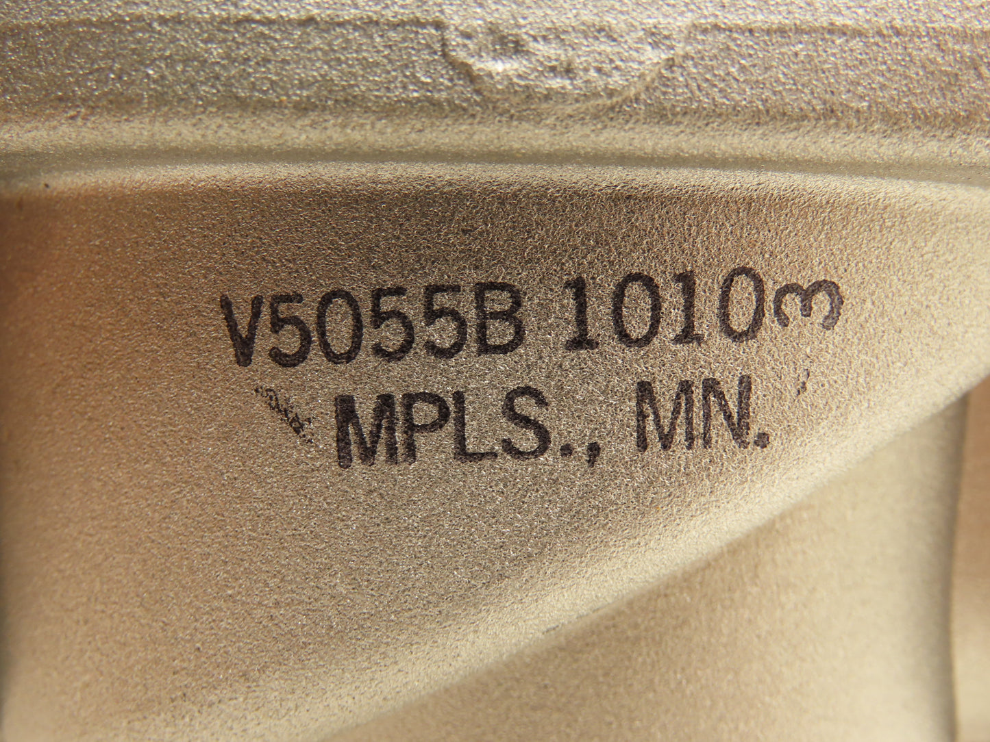 Honeywell V5055B Safety Shutoff Gas Valve 1-1/4"NPT NC Industrial