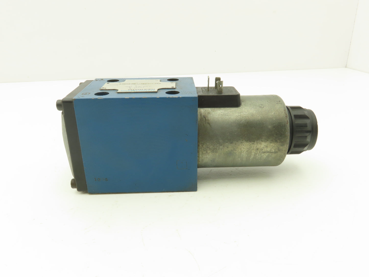 Rexroth 4WF10FA31/CG24N9K4 Hydraulic Solenoid Directional Control Valve 24VDC