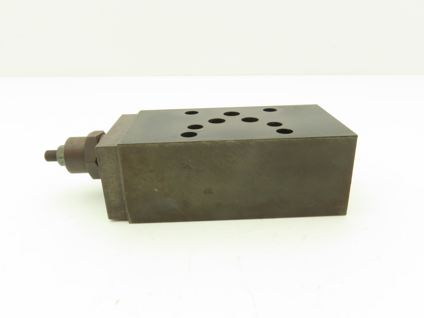 Vickers DGMC-5-AT-FW-S-30 SystemStak Hydraulic Pressure Relief Valve 4570 PSI