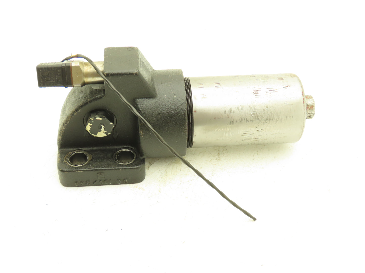 Hycon Hydac 5036204-4 Hydraulic Filter 3600psi 4-Bolt SAE w/Indicator