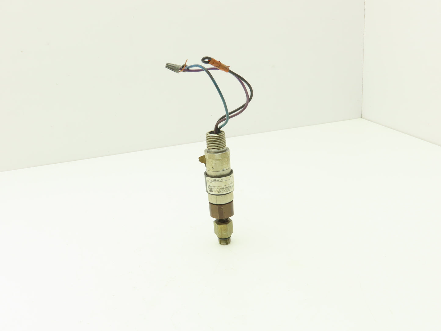 United Electric 10-C14 Hydraulic Pressure Switch 180-3000PSI 250VAC 5A