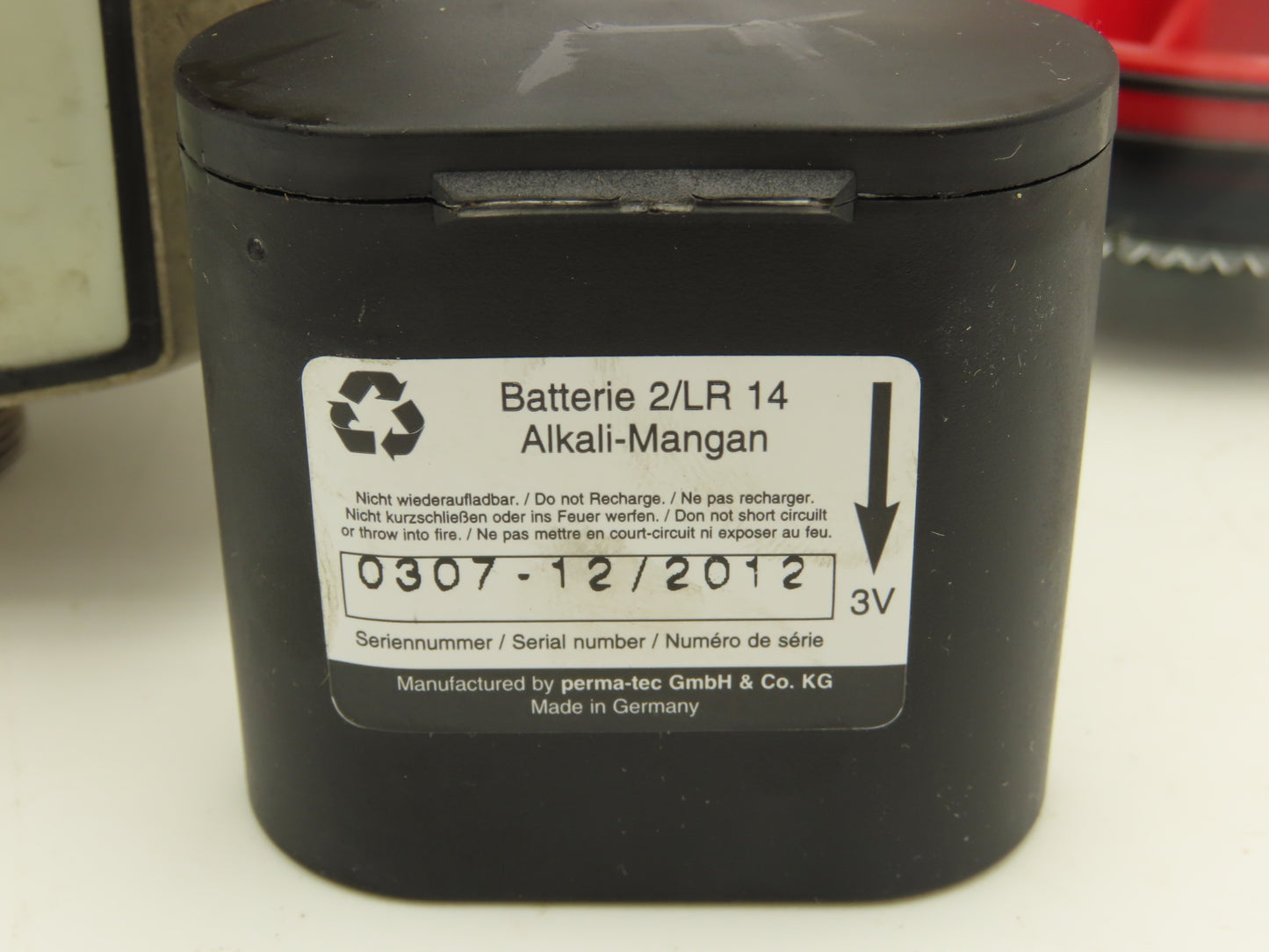 Perma PRO Multi-Point Digital Lubricator Battery Operated LC 500cc Cartridge