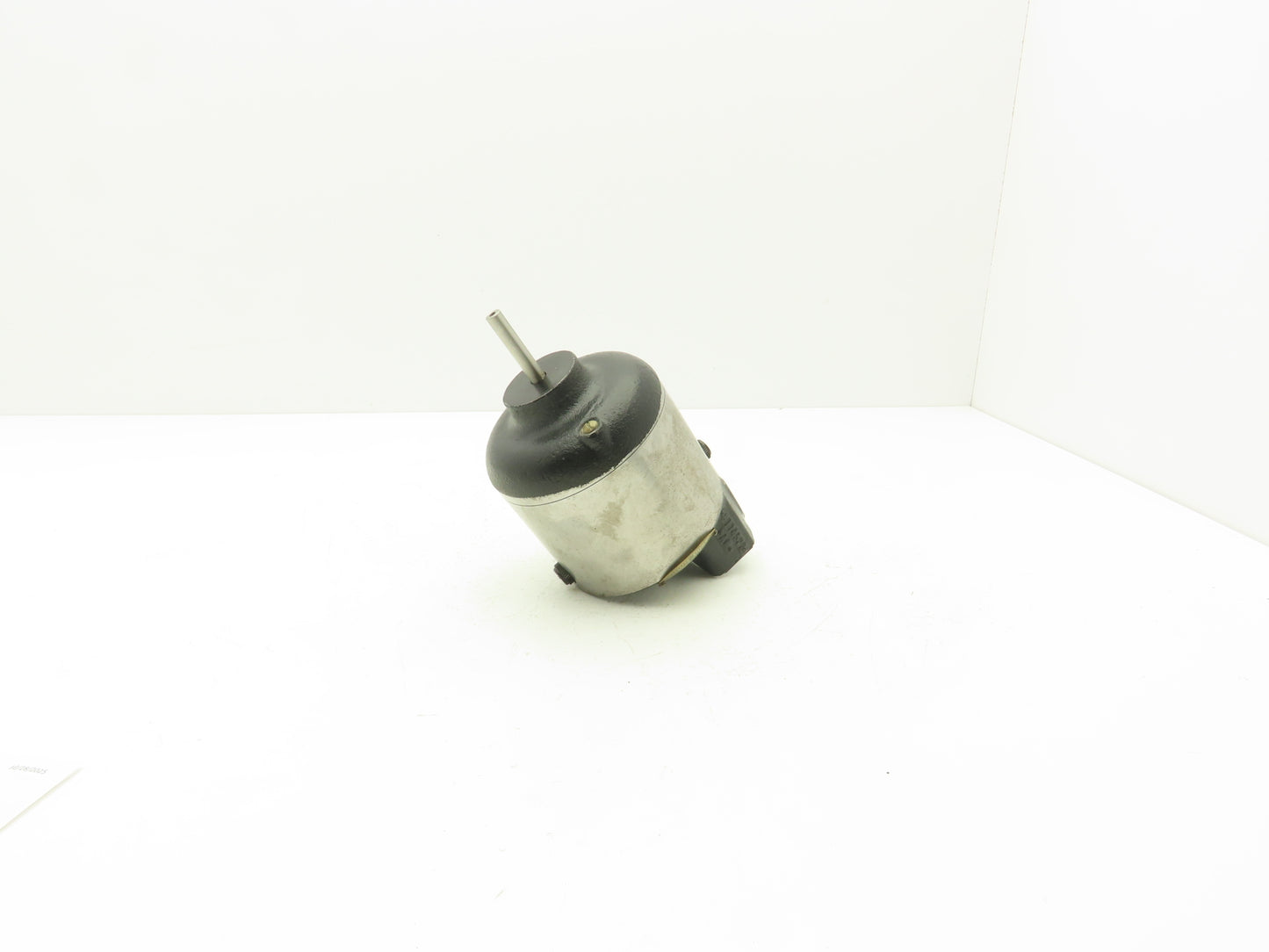 GE General Electric 5BA65AA155 DC Motor 1/50Hp 1800 RPM 120V 3/8"Shaft