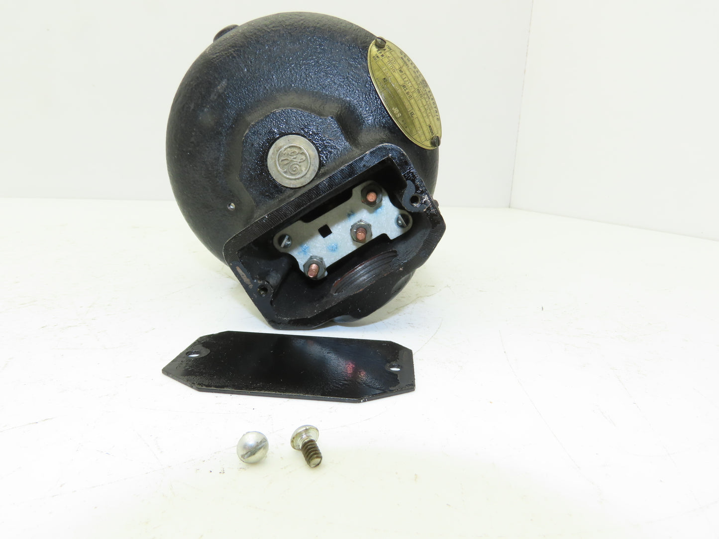 GE General Electric 5BA65AA155 DC Motor 1/50Hp 1800 RPM 120V 3/8"Shaft