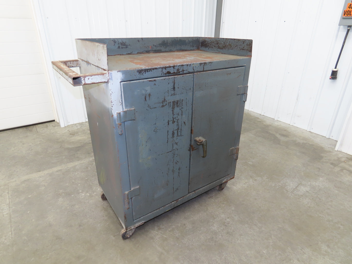 Strong Hold 12 GA Counter-Height Cabinet 2 Shelf 36x20x36" Tool Cart