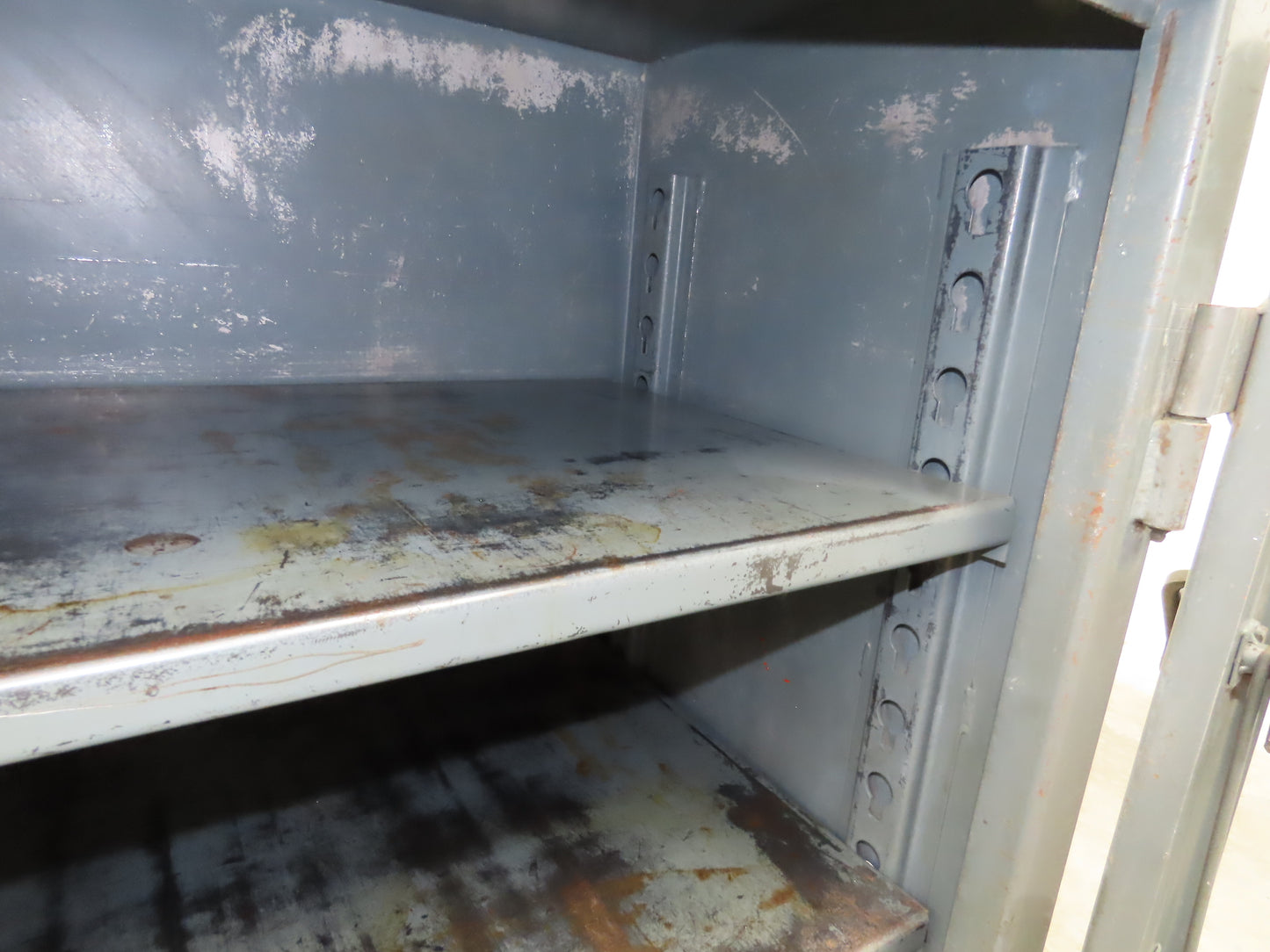 Strong Hold 12 GA Counter-Height Cabinet 2 Shelf 36x20x36" Tool Cart