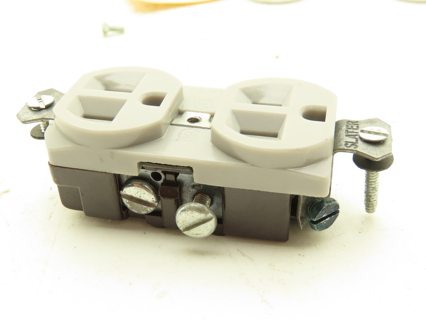 Walker  513 ALEDPSG-G Service Fitting W/Duplex Receptacle Lot of 5