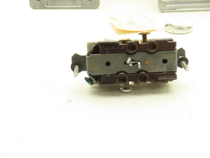 Walker  513 ALEDPSG-G Service Fitting W/Duplex Receptacle Lot of 5