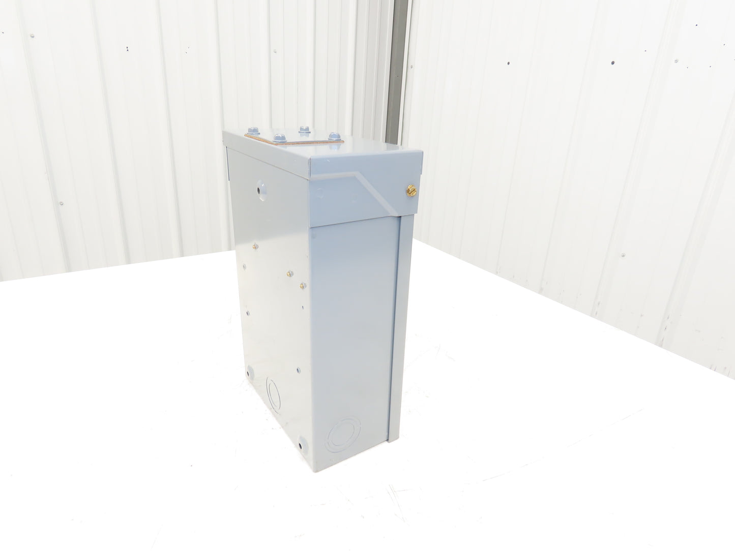 Cutler Hammer DG322URB Safety Disconnect Switch 60A 240V 3 Pole Non Fused 3R