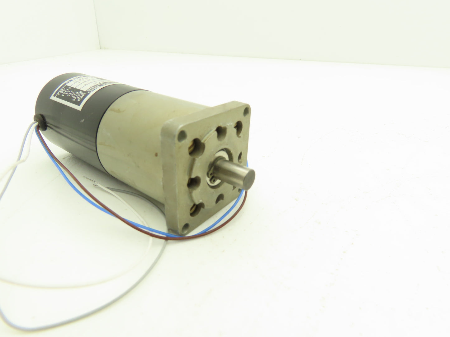 Globe Motors 83A114-3382 Gearcase Motor 20Watt 115VAC 1PH .354 RPM