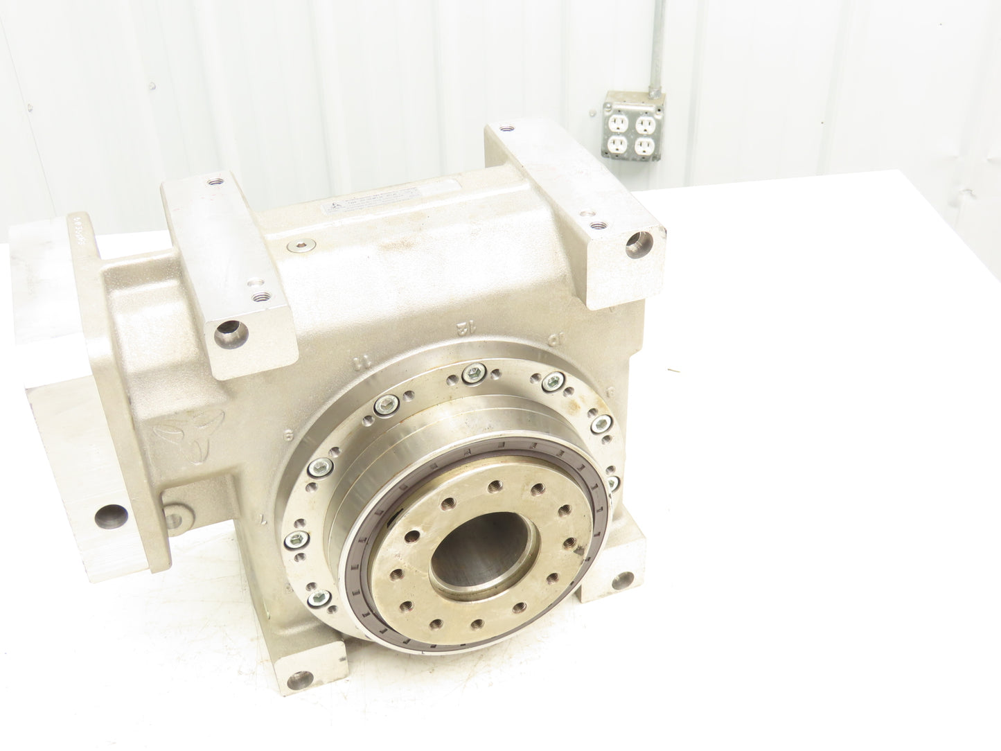 Alpha Wittenstein VDT 100-MF1-40-071-AC Servo Gearbox 40:1 Ratio Hollow Shaft