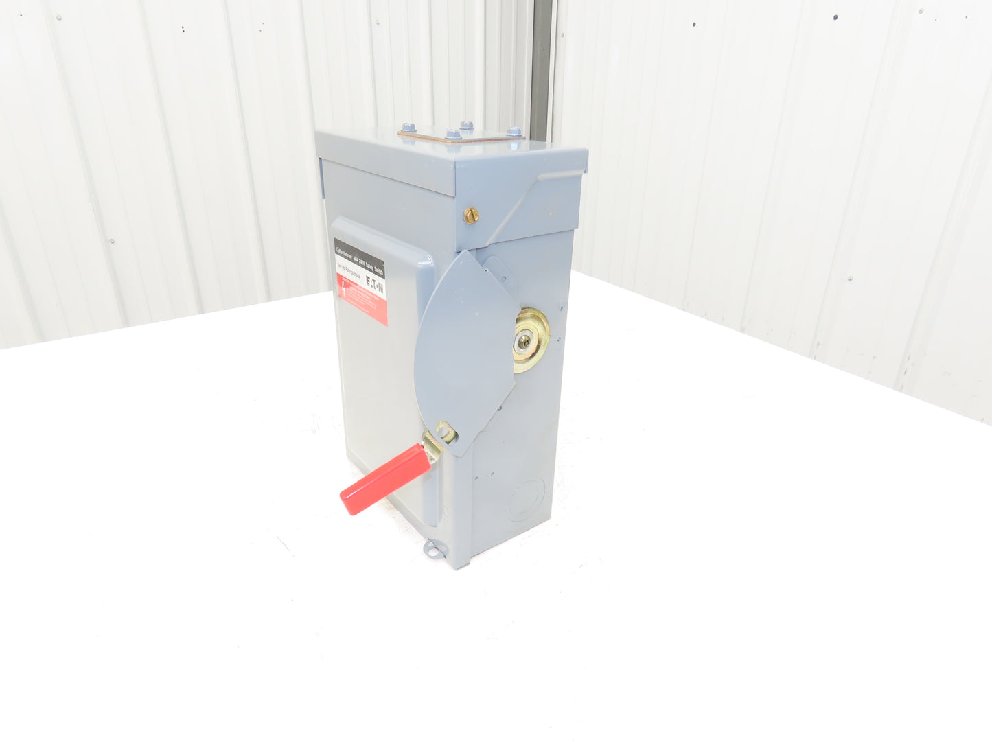 Cutler Hammer DG322URB Safety Disconnect Switch 60A 240V 3 Pole Non Fused 3R