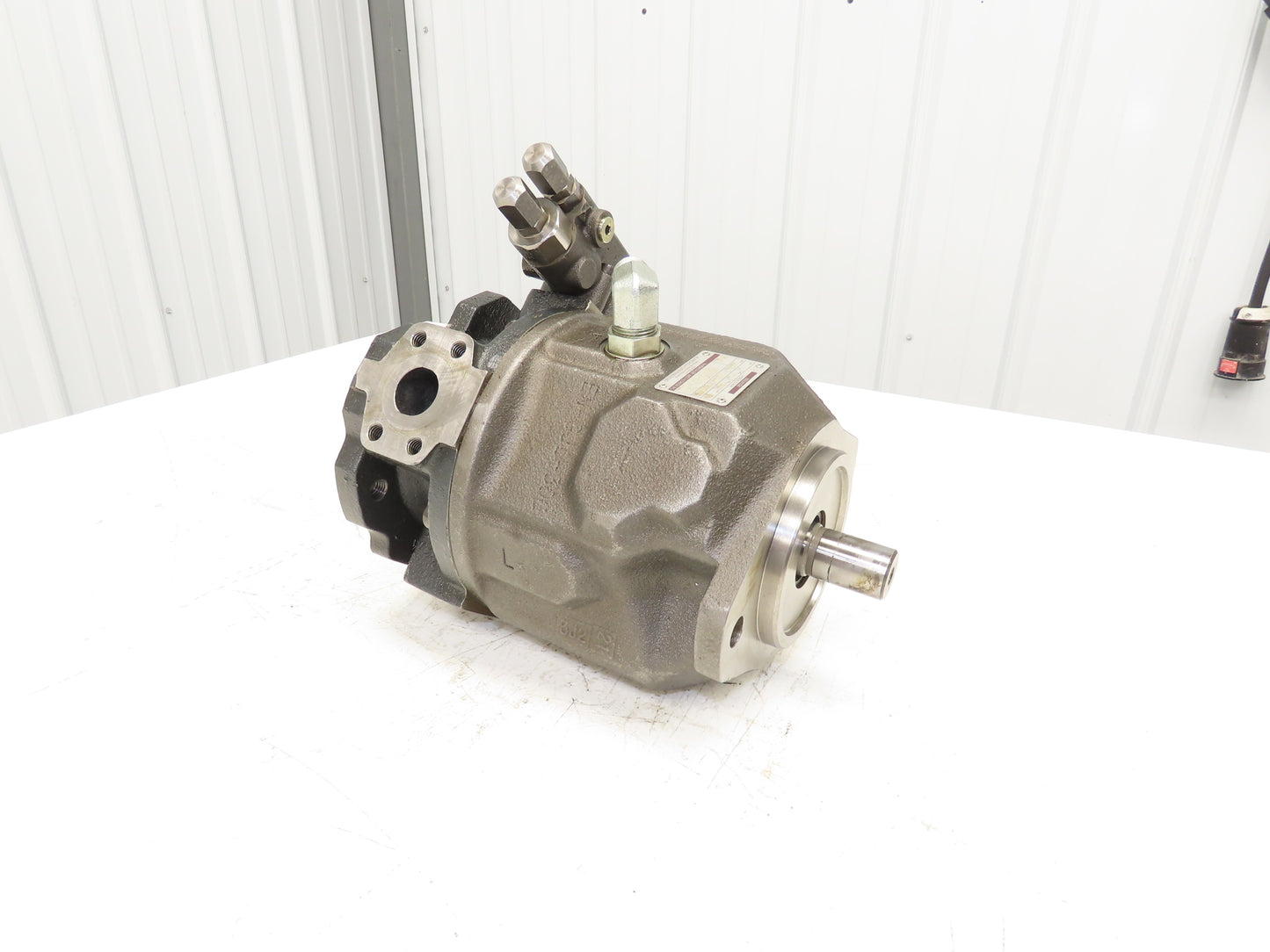 Brueninghaus Rexroth AA10VS045DFR1/31R-PKC62K02 Hydraulic Piston Pump Series 31