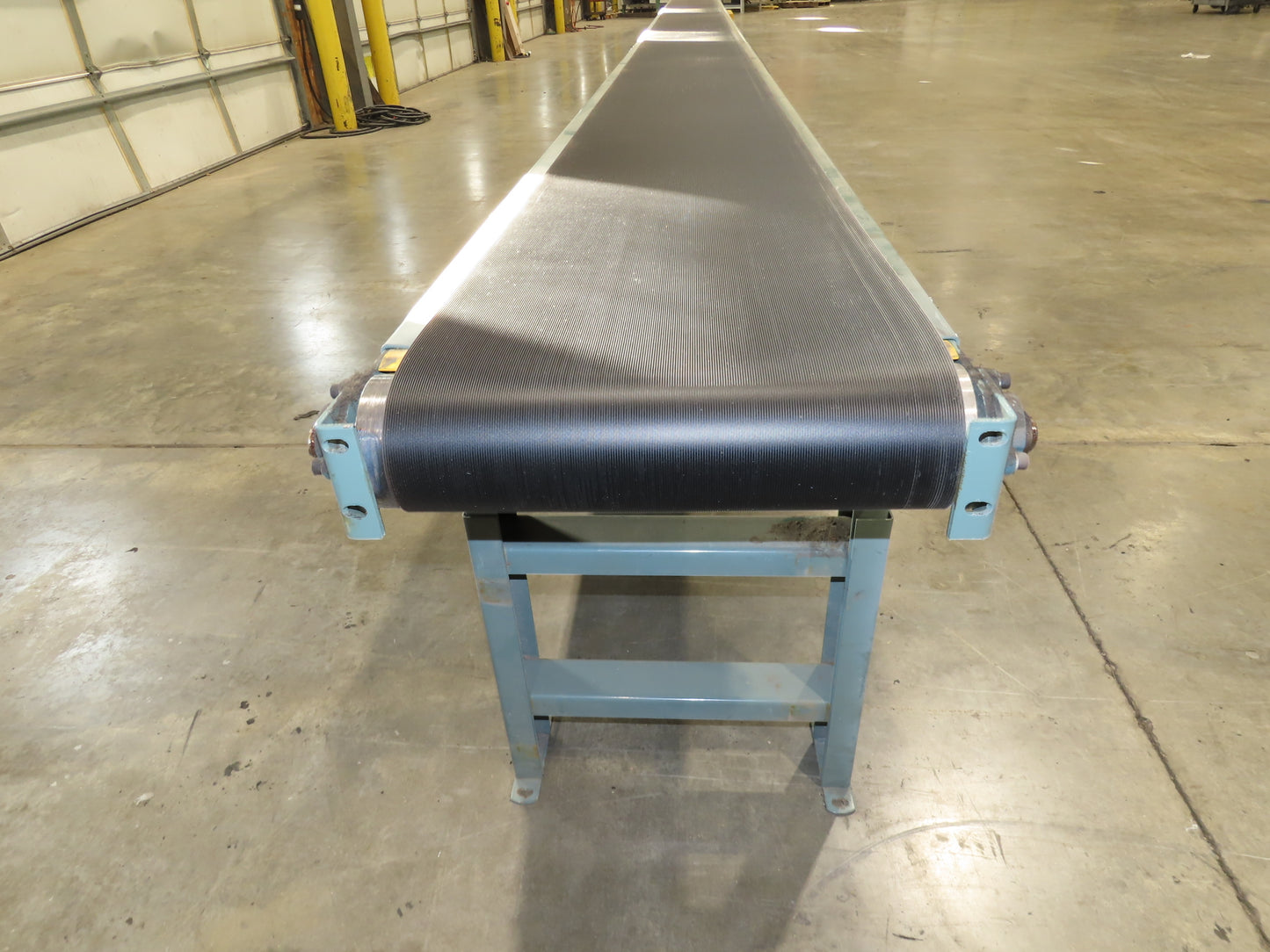 Hytrol 18"x 50' Slider Bed Conveyor 15.5" Belt 2Hp 3PH Center Drive 53FPM