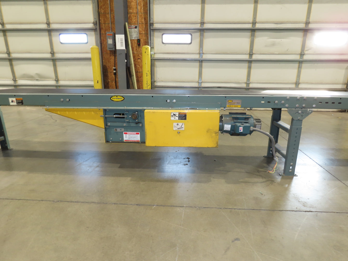 Hytrol 18"x 50' Slider Bed Conveyor 15.5" Belt 2Hp 3PH Center Drive 53FPM