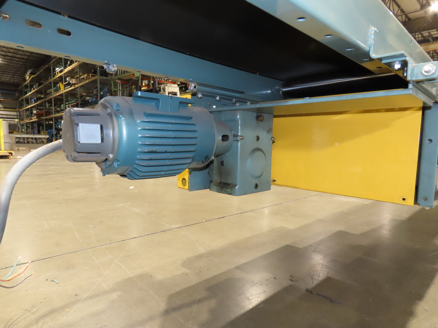 Hytrol 18"x 50' Slider Bed Conveyor 15.5" Belt 2Hp 3PH Center Drive 53FPM