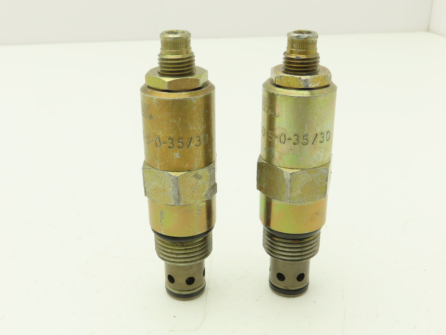Vickers RV5-10-S-0-35/30 Screw-In Cartridge Relief Valve  Lot of 2