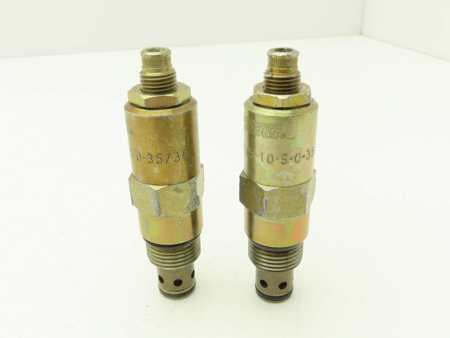 Vickers RV5-10-S-0-35/30 Screw-In Cartridge Relief Valve  Lot of 2