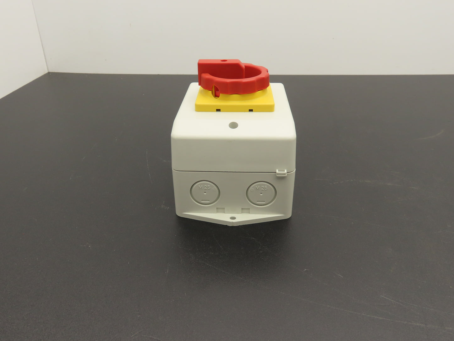 Siemens 3LD2164-OTB53 Disconnector Switch Main Emergency Stop 400VAC 25A 9.5kW
