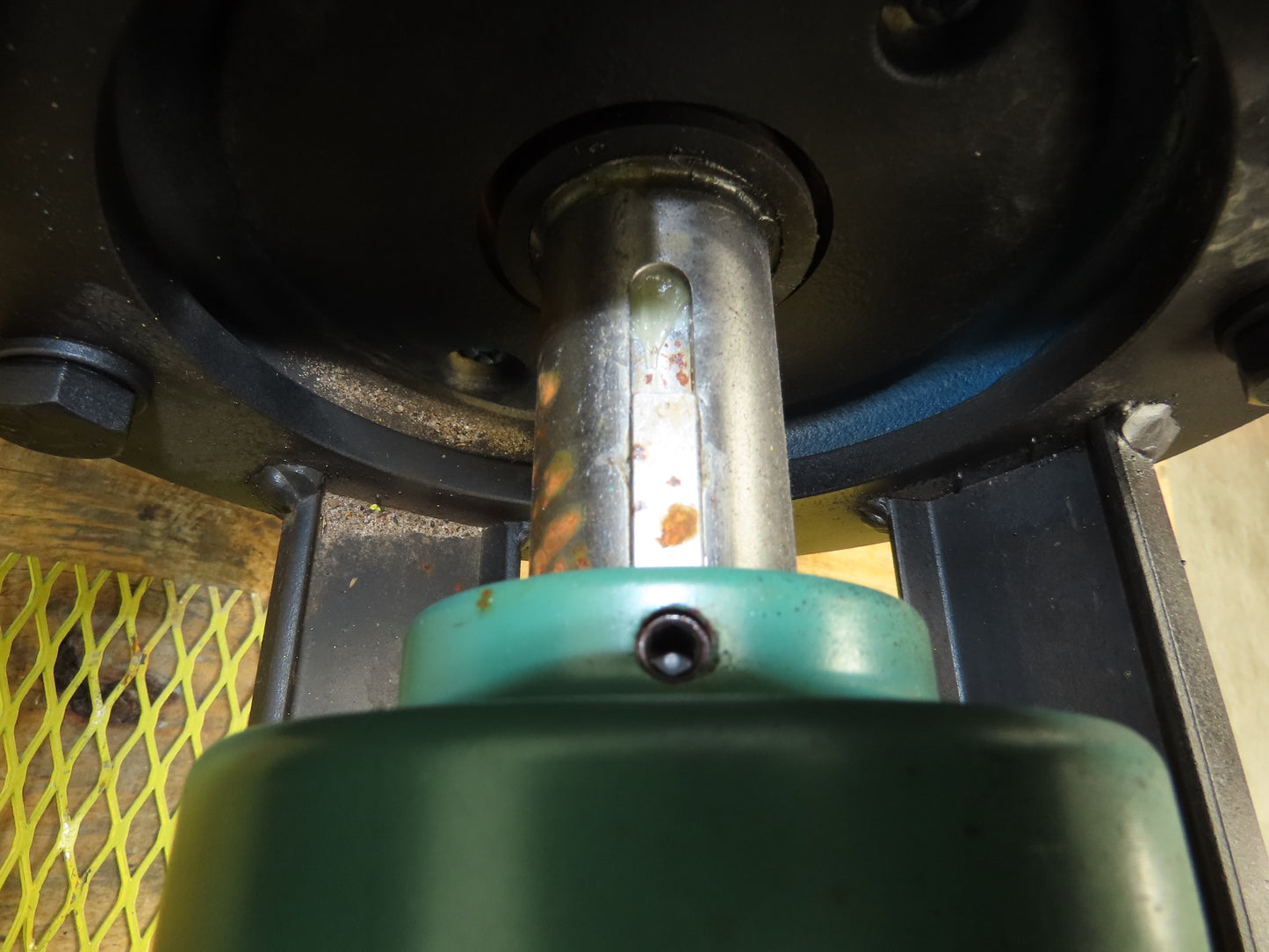 Haynes 6552-9 Vertical Centrifugal Pump 6x6" Flanged 1260gpm 10Hp Motor 230/460V