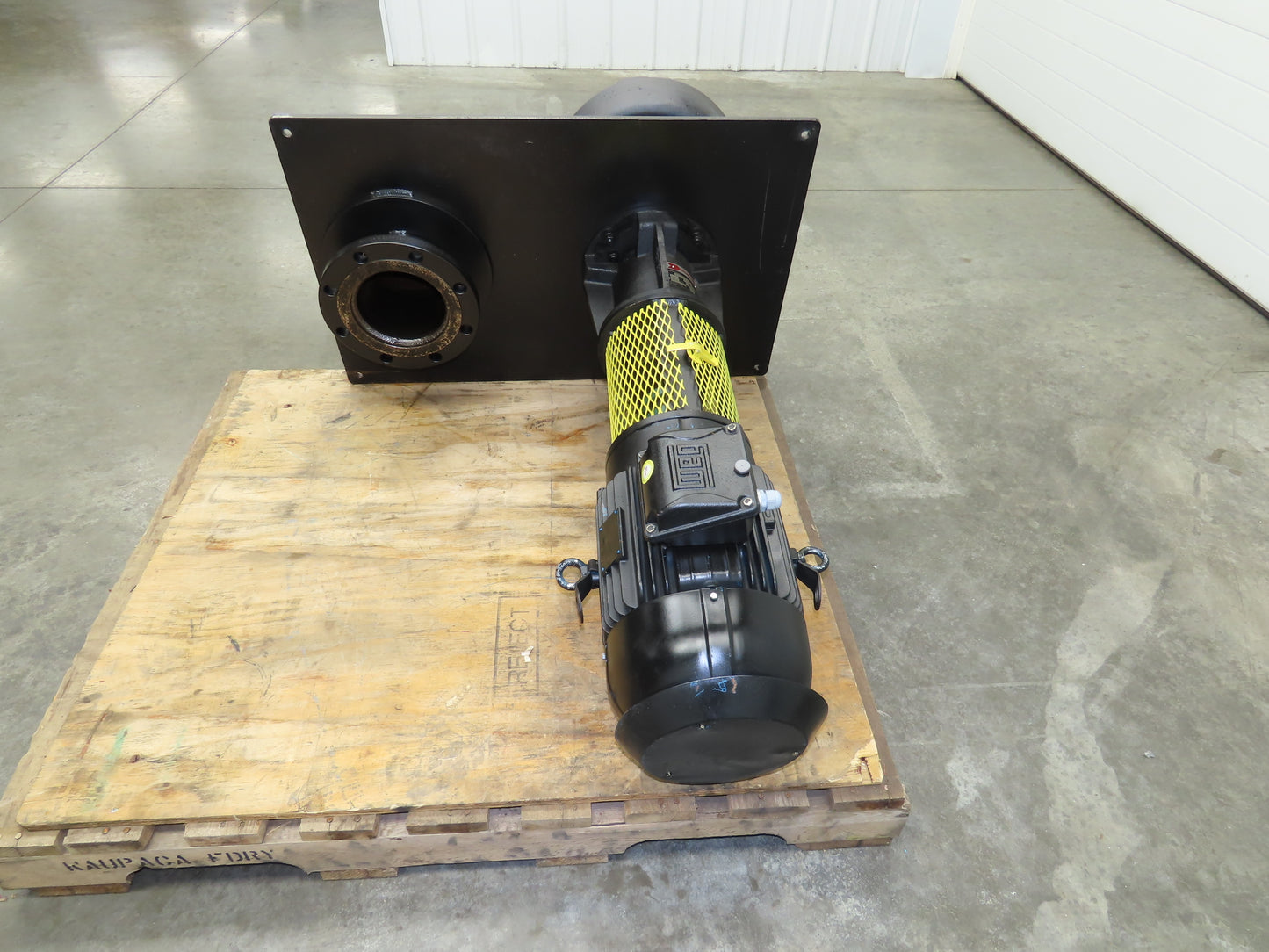 Haynes 6552-9 Vertical Centrifugal Pump 6x6" Flanged 1260gpm 10Hp Motor 230/460V