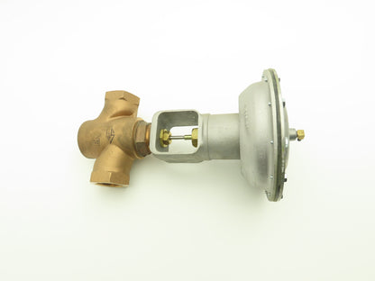 Johnson Controls V-5254-3 1-1/2" NPT Copper Globe Valve 9-13 PSIG Normally Open