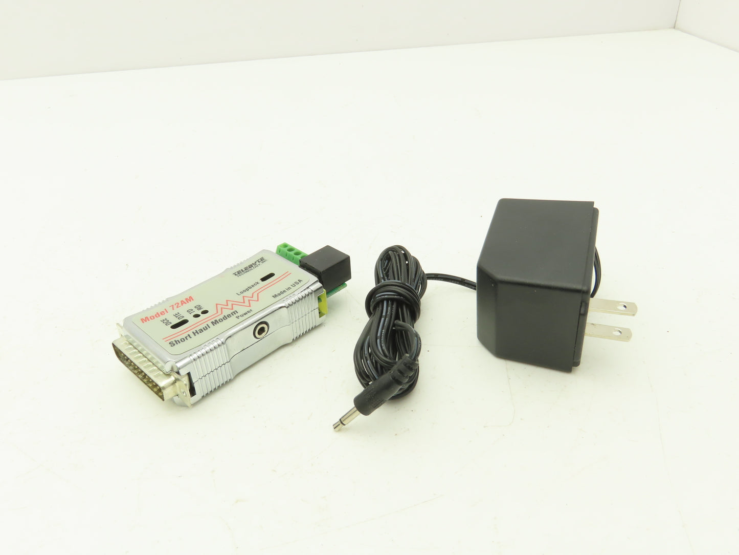 Telebyte Model 72AM Short Haul Modem With Power Supply 120VAC In 9VAC Out