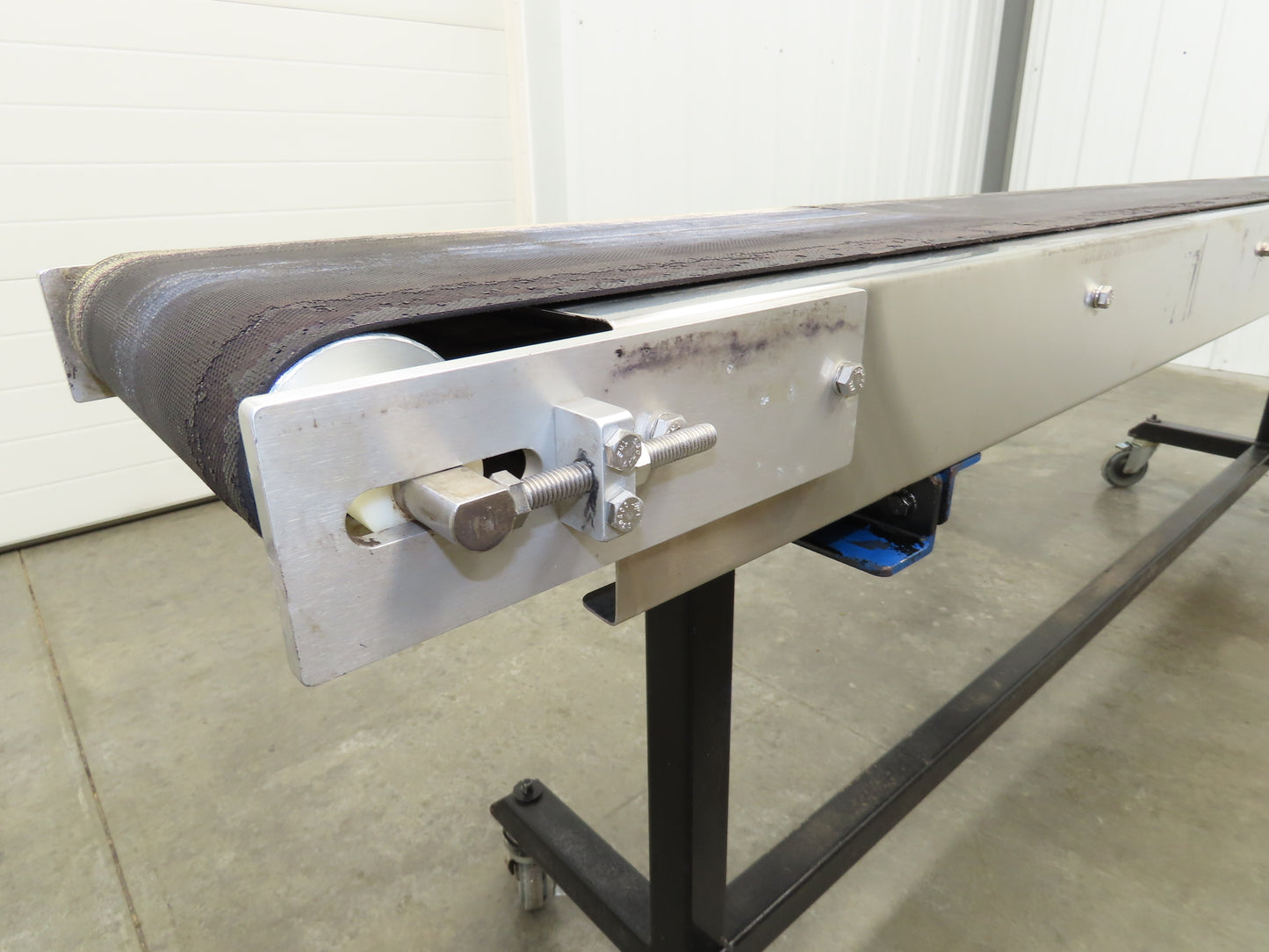 Steeltek 8' 8" Portable Conveyor 12"Belt Stainless 230/460V Chain Drive 140FPM