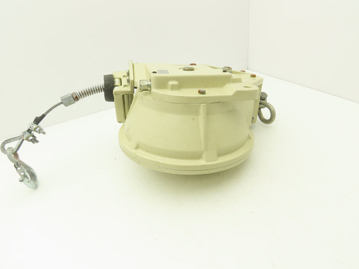 Aero-Motive 40J-A Tool Balancer 30 lb Capacity Spring Retracting