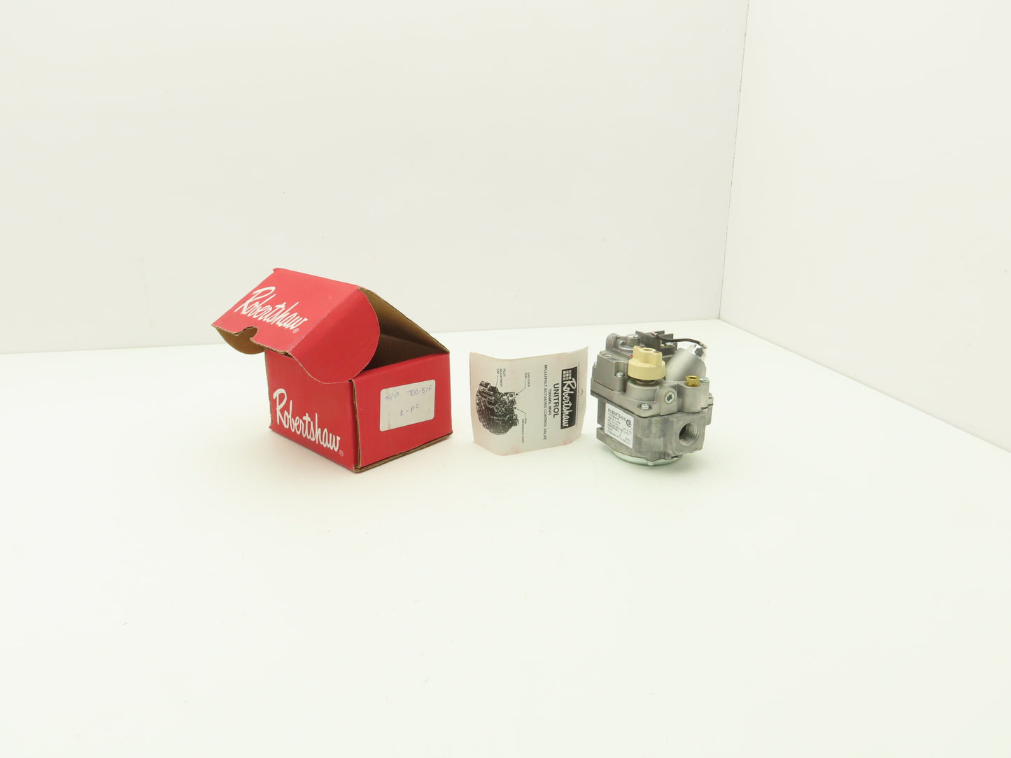 Robertshaw 700-51F 700 Series Millivolt Gas Valve 750mV 1/2x1/2" 7000BMVR