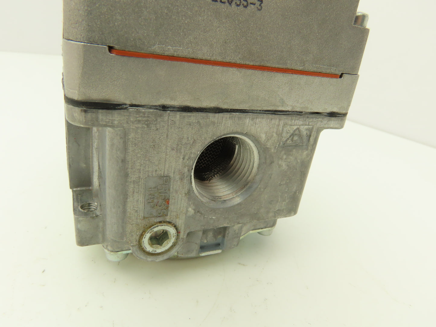 Robertshaw 700-51F 700 Series Millivolt Gas Valve 750mV 1/2x1/2" 7000BMVR