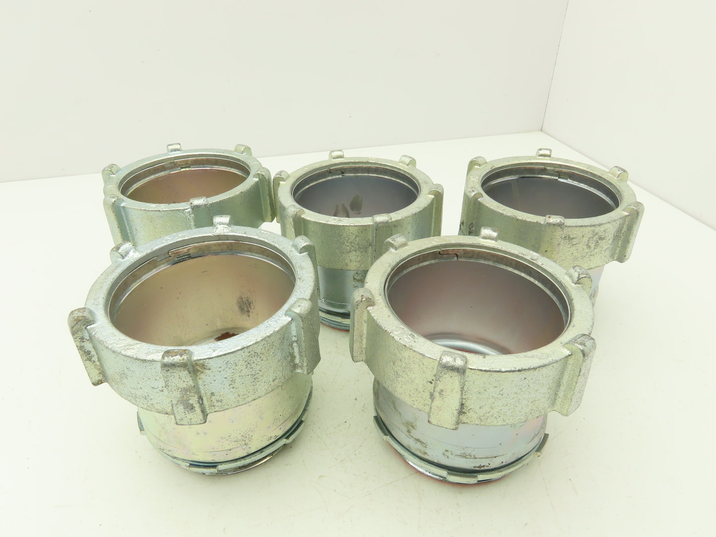 TC719US 3-1/2" EMT Conduit Compression Connector Insulated Throat Lot of 5